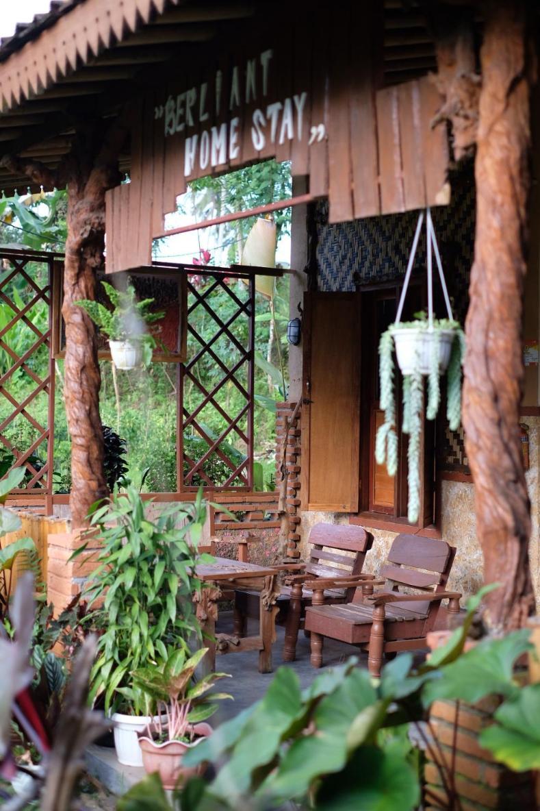Berliant Homestay Jambu エクステリア 写真